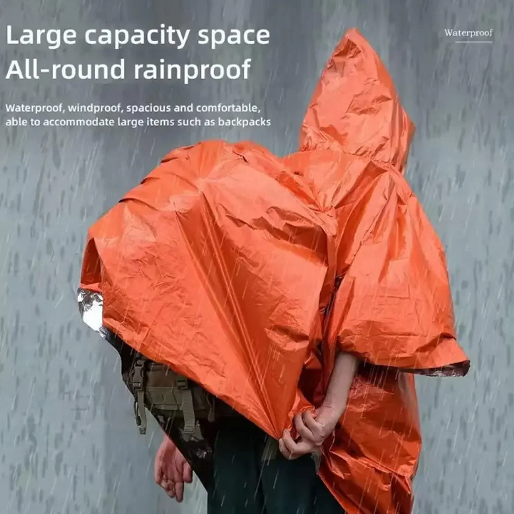 معطف واقٍ من المطر بغطاء للرأس - مراجعة Camping Rain Poncho وسعره